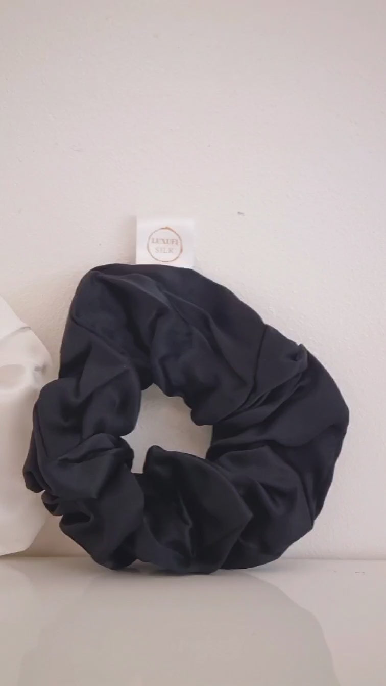 Ivory Mulberry Silk Hair Scrunchie